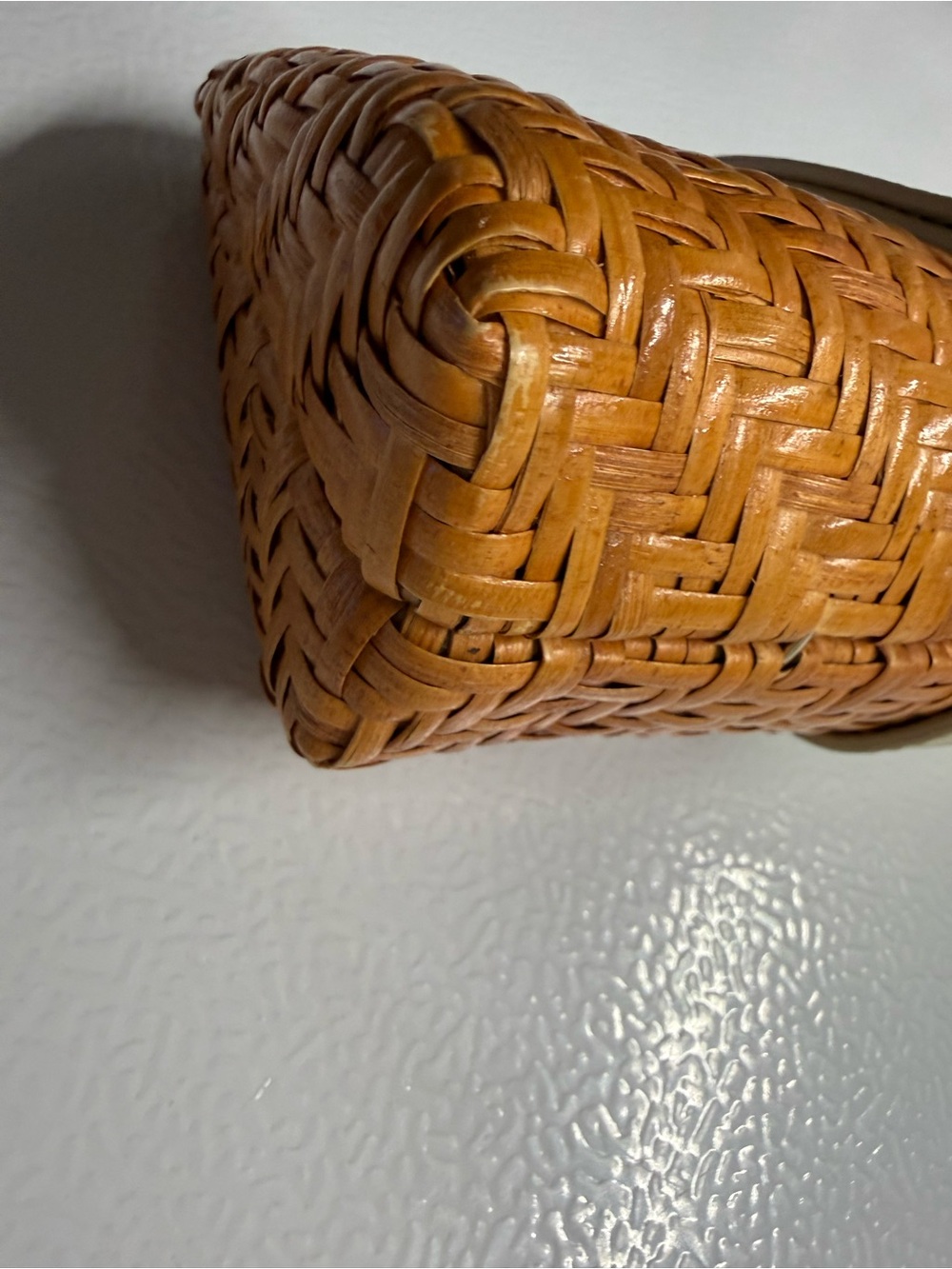 Tory Burch Tan Woven Clutch with Gold Accent Strap - Picture 5 of 6